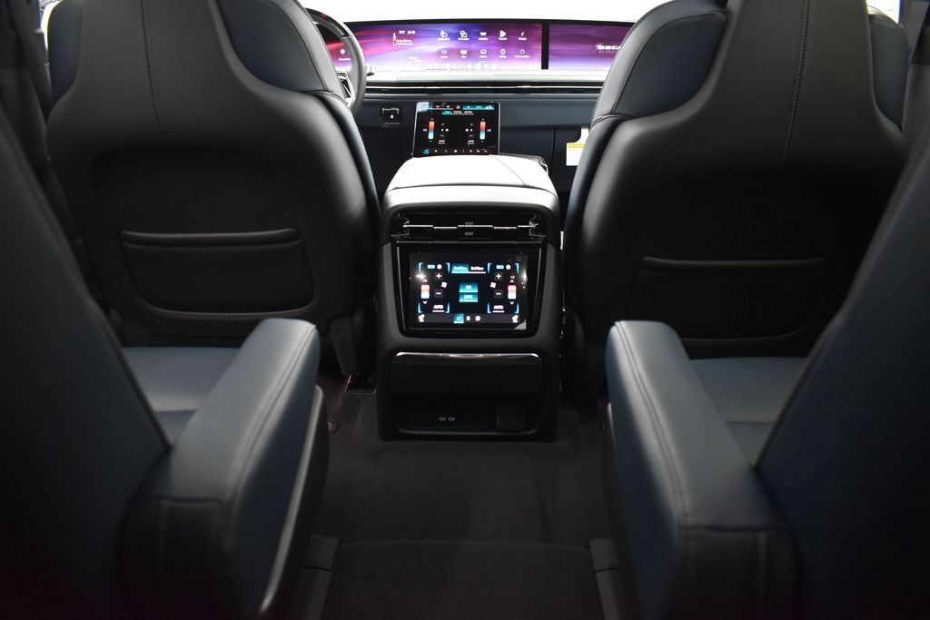 Used 2025 Cadillac Escalade IQ Luxury 2 AWD/4WD image 29
