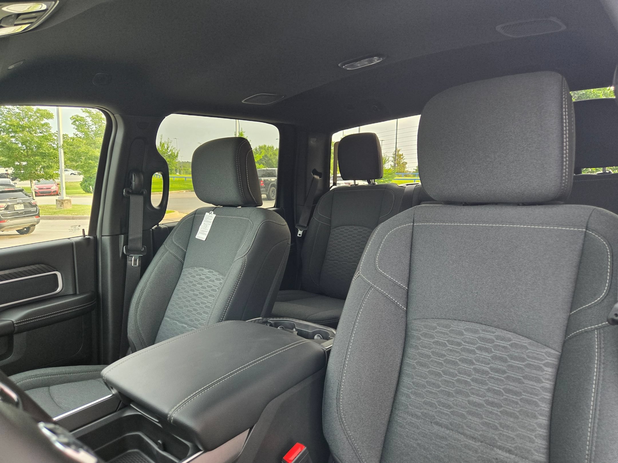 New 2026 RAM 2500 Big Horn AWD/4WD image 21