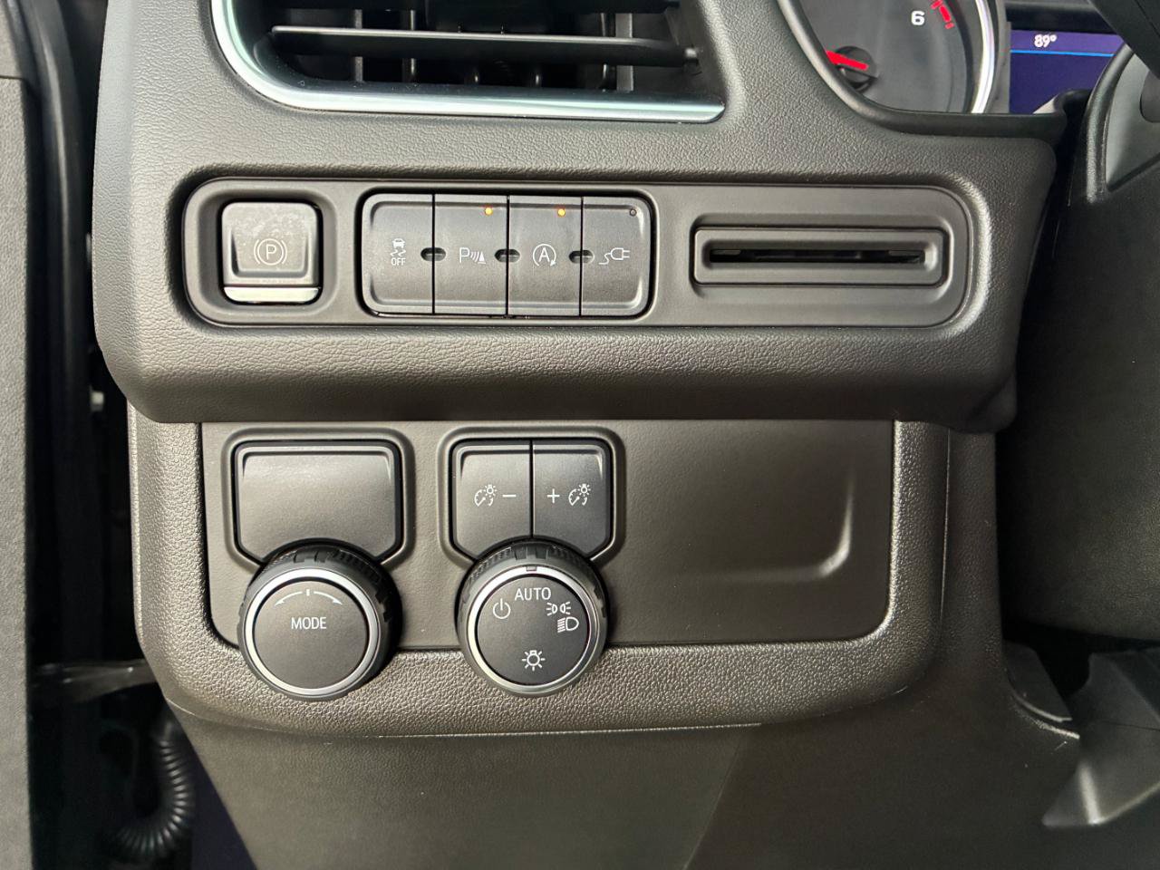 Used 2021 Chevrolet Tahoe LS RWD image 24