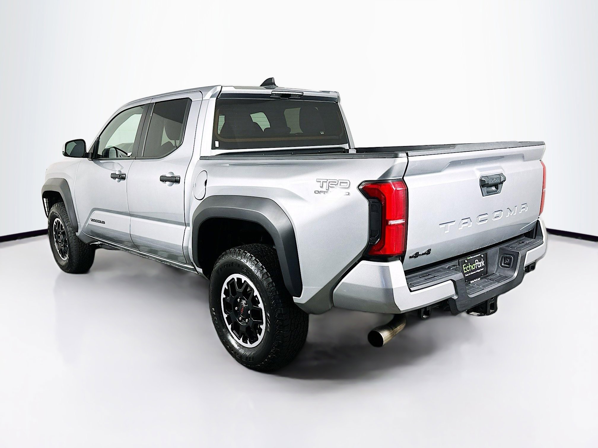 Used 2025 Toyota Tacoma TRD Off-Road AWD/4WD image 5