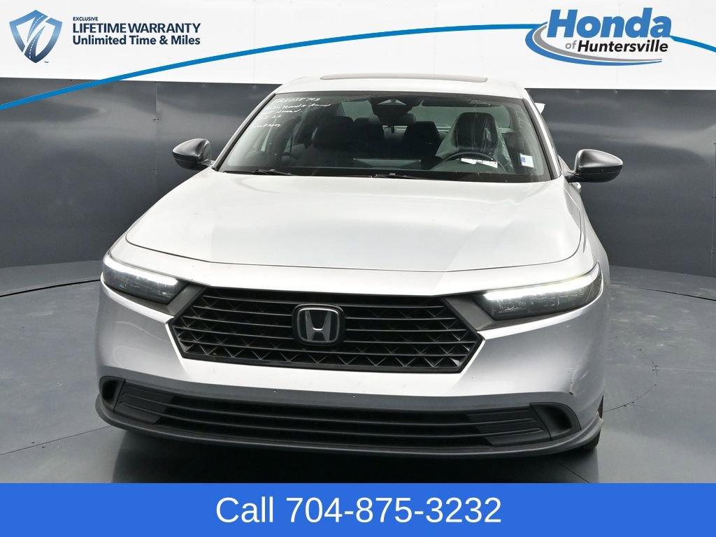 Used 2024 Honda Accord Sport image 2
