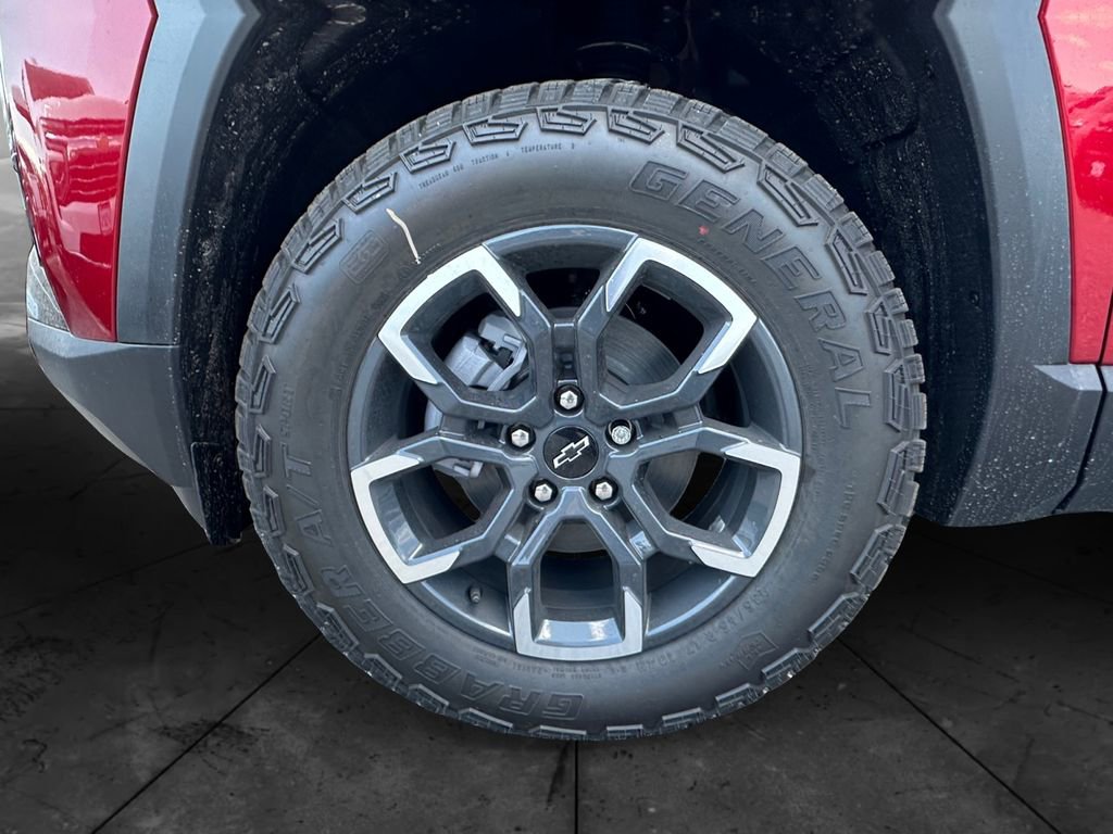 New 2026 Chevrolet Equinox ACTIV AWD/4WD image 14
