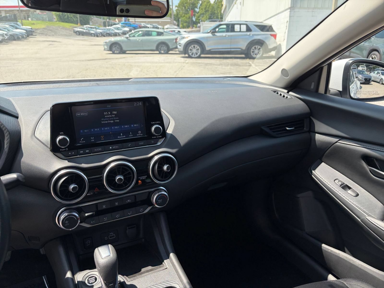 Used 2025 Nissan Sentra S FWD image 32