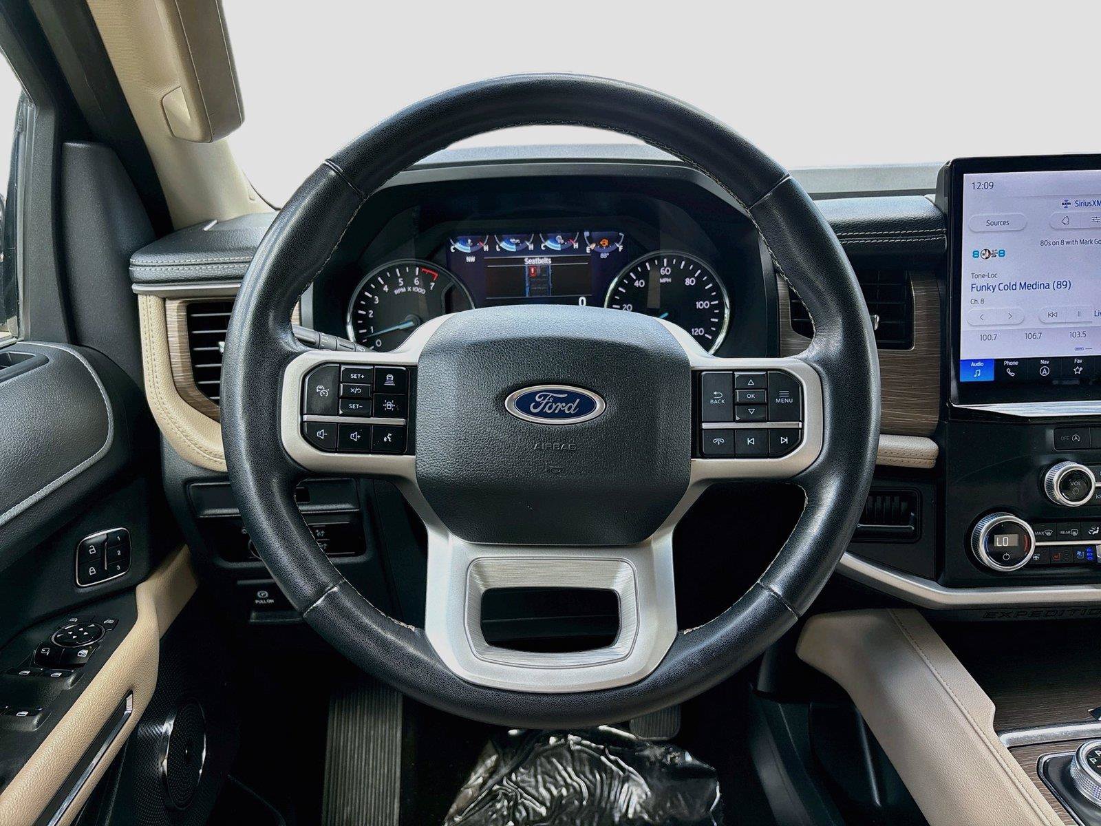 Used 2023 Ford Expedition Limited RWD image 21