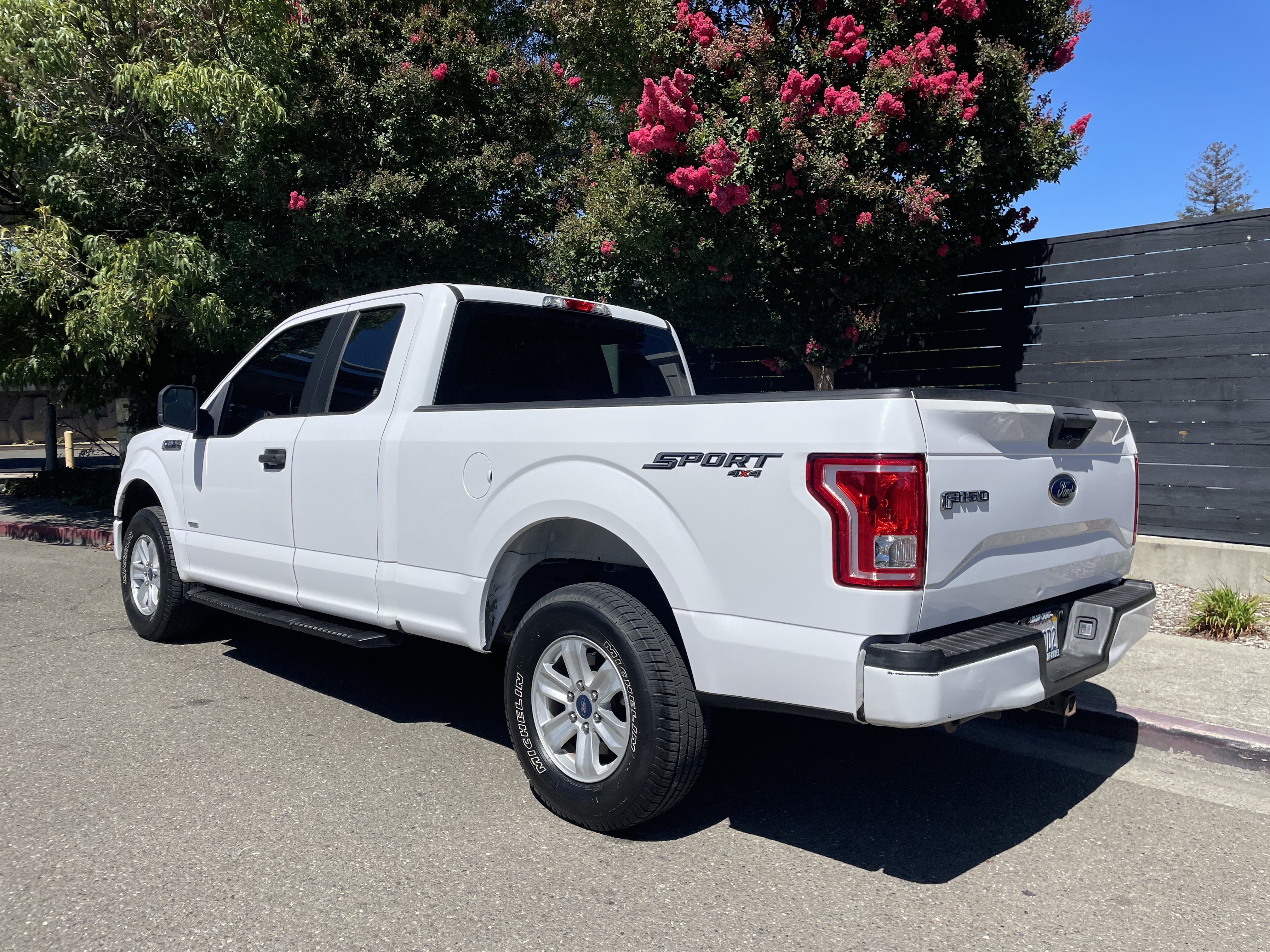 Used 2016 Ford F150 XL w/ Equipment Group 101A Mid AWD/4WD image 7