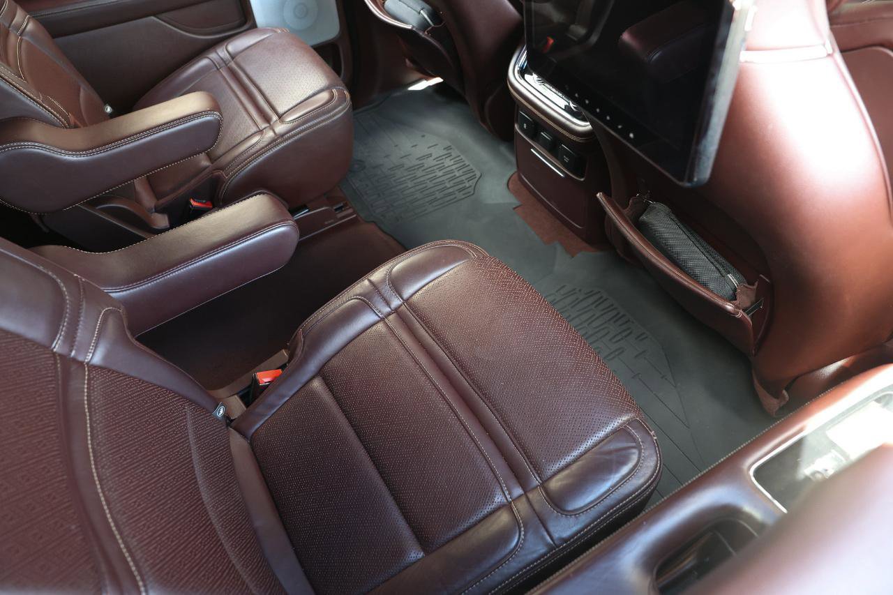 Used 2018 Lincoln Navigator L Black Label image 14