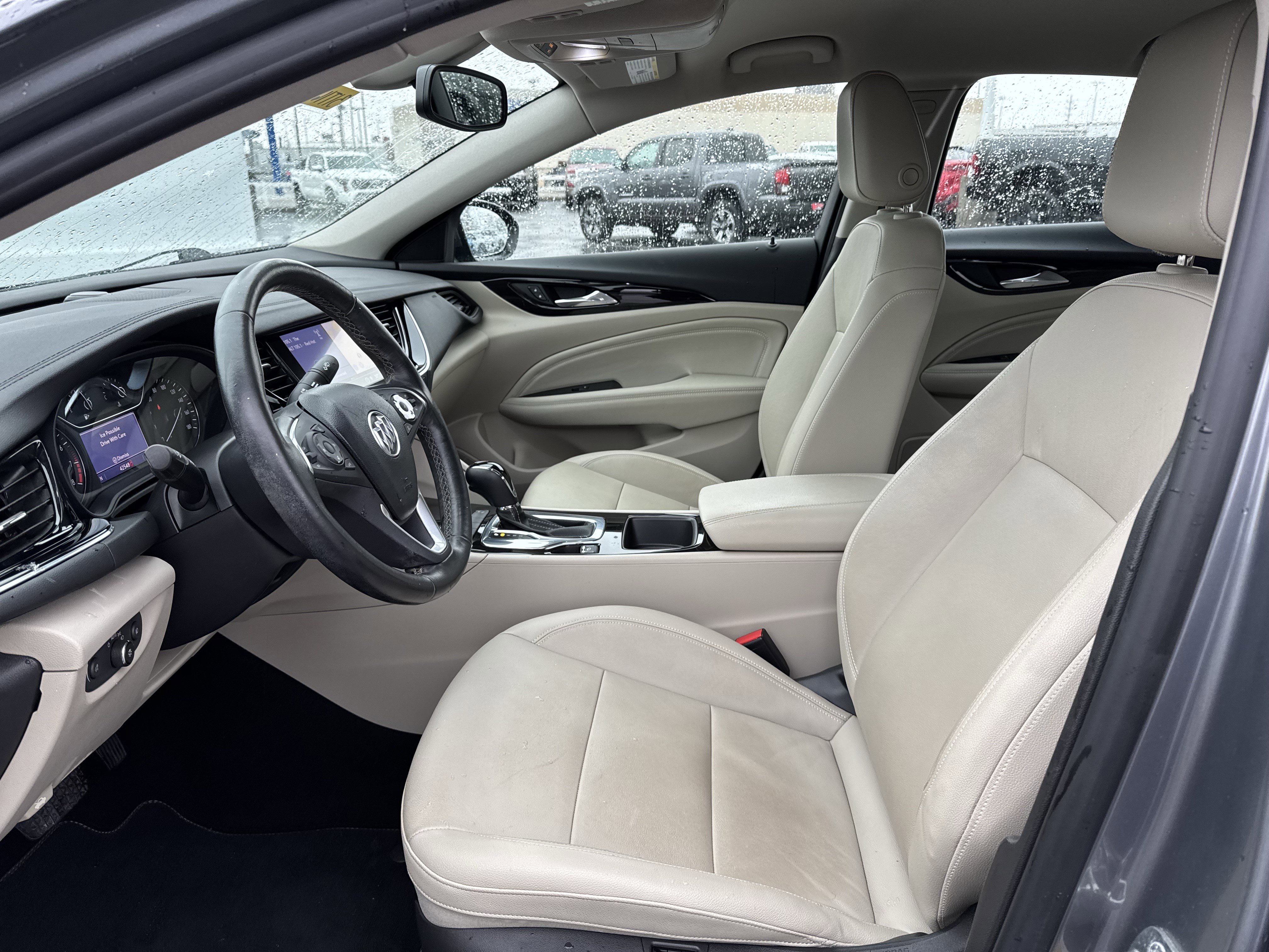 Used 2020 Buick Regal Essence image 25