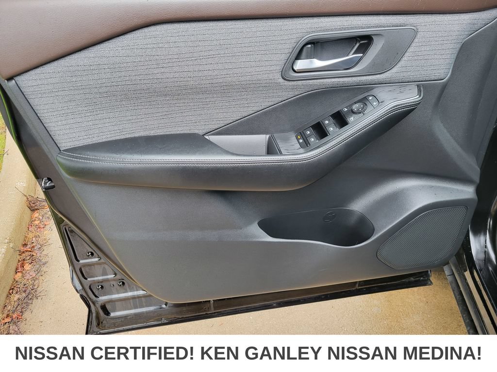 Certified 2023 Nissan Rogue SV AWD/4WD image 38