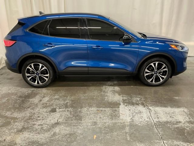 Used 2022 Ford Escape SEL w/ SEL Stealth AWD Package image 2