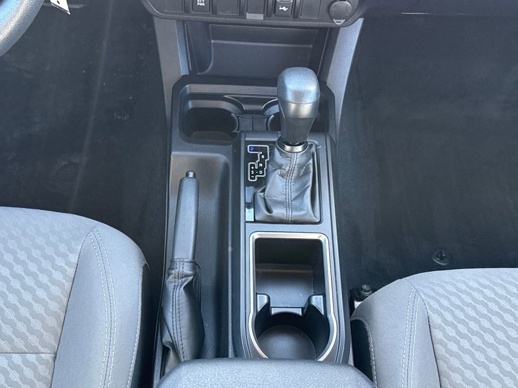 Used 2022 Toyota Tacoma SR image 12