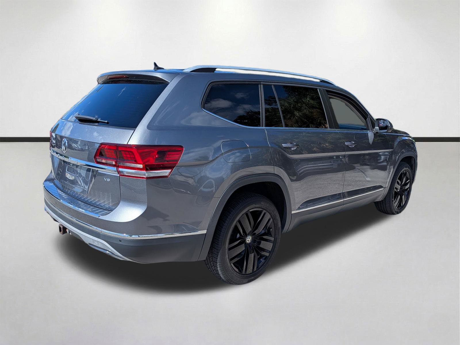 Used 2019 Volkswagen Atlas SEL FWD image 4