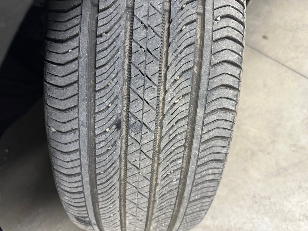 Certified 2023 Buick Envision Essence w/ Sport Touring Package image 40