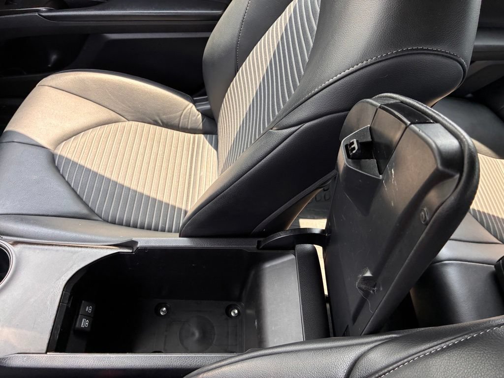 Used 2023 Toyota Camry SE FWD image 34