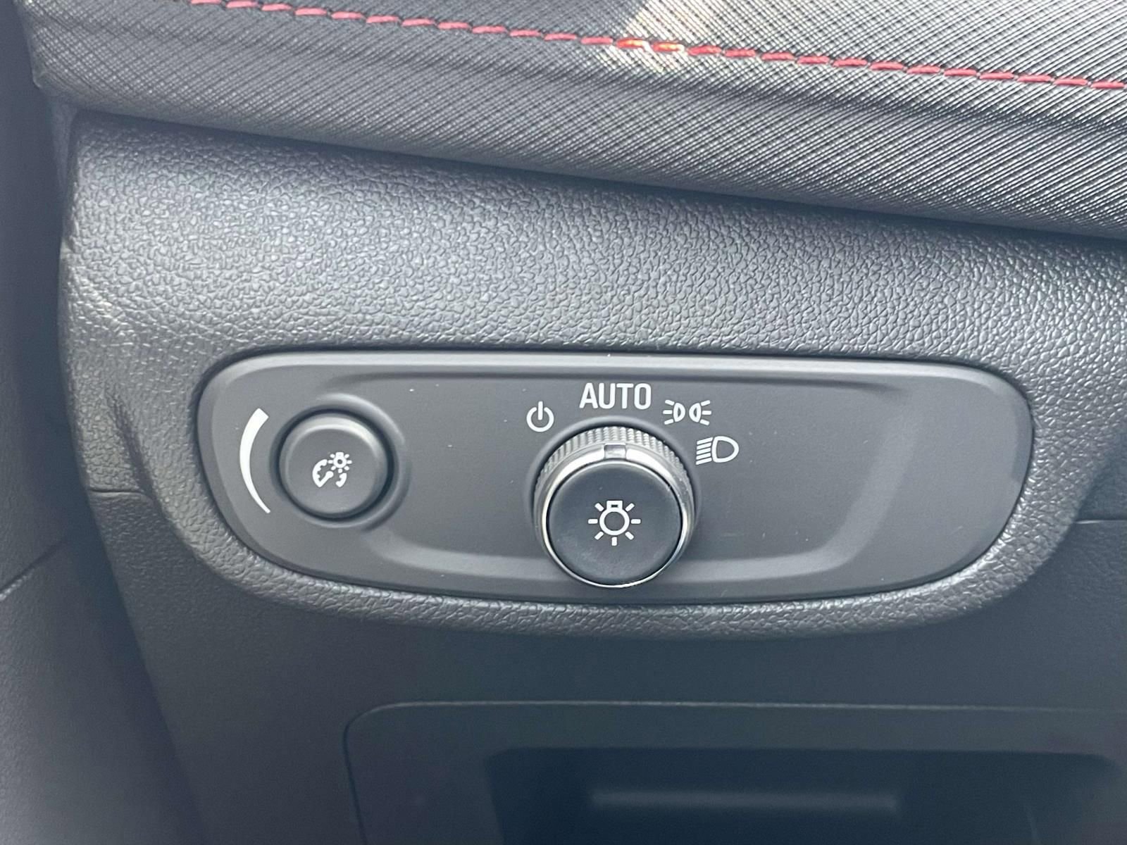 New 2026 Chevrolet TrailBlazer RS w/ Convenience Package image 19