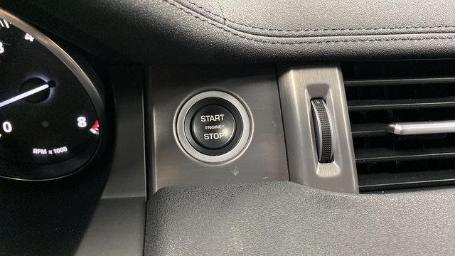 Used 2018 Land Rover Range Rover Evoque Landmark Edition AWD/4WD image 21