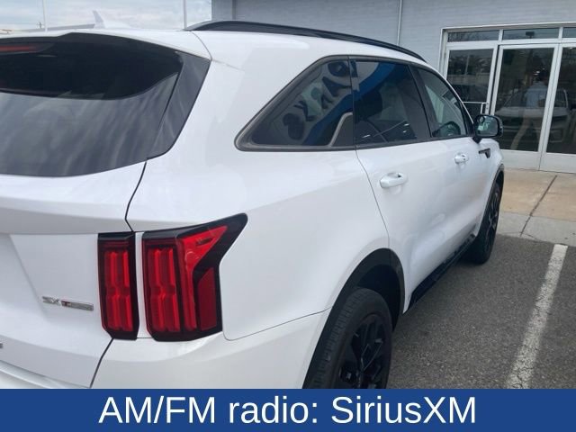 Used 2021 Kia Sorento SX image 3