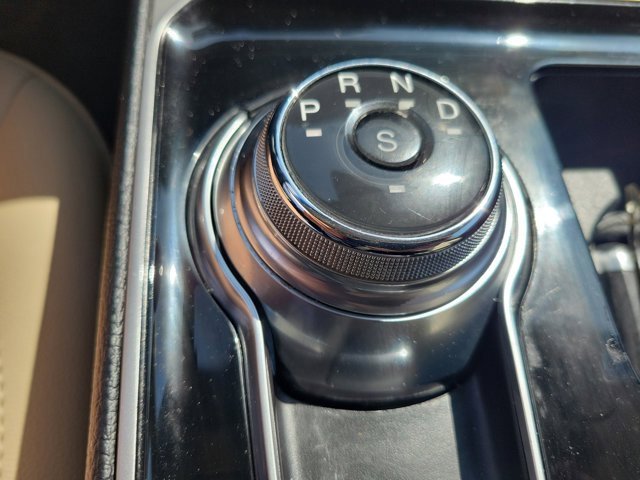 Certified 2019 Ford Edge SEL w/ Equipment Group 201A image 28