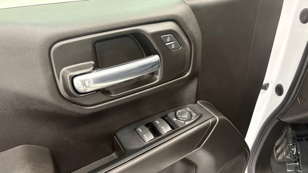Used 2024 Chevrolet Silverado 1500 Custom image 14