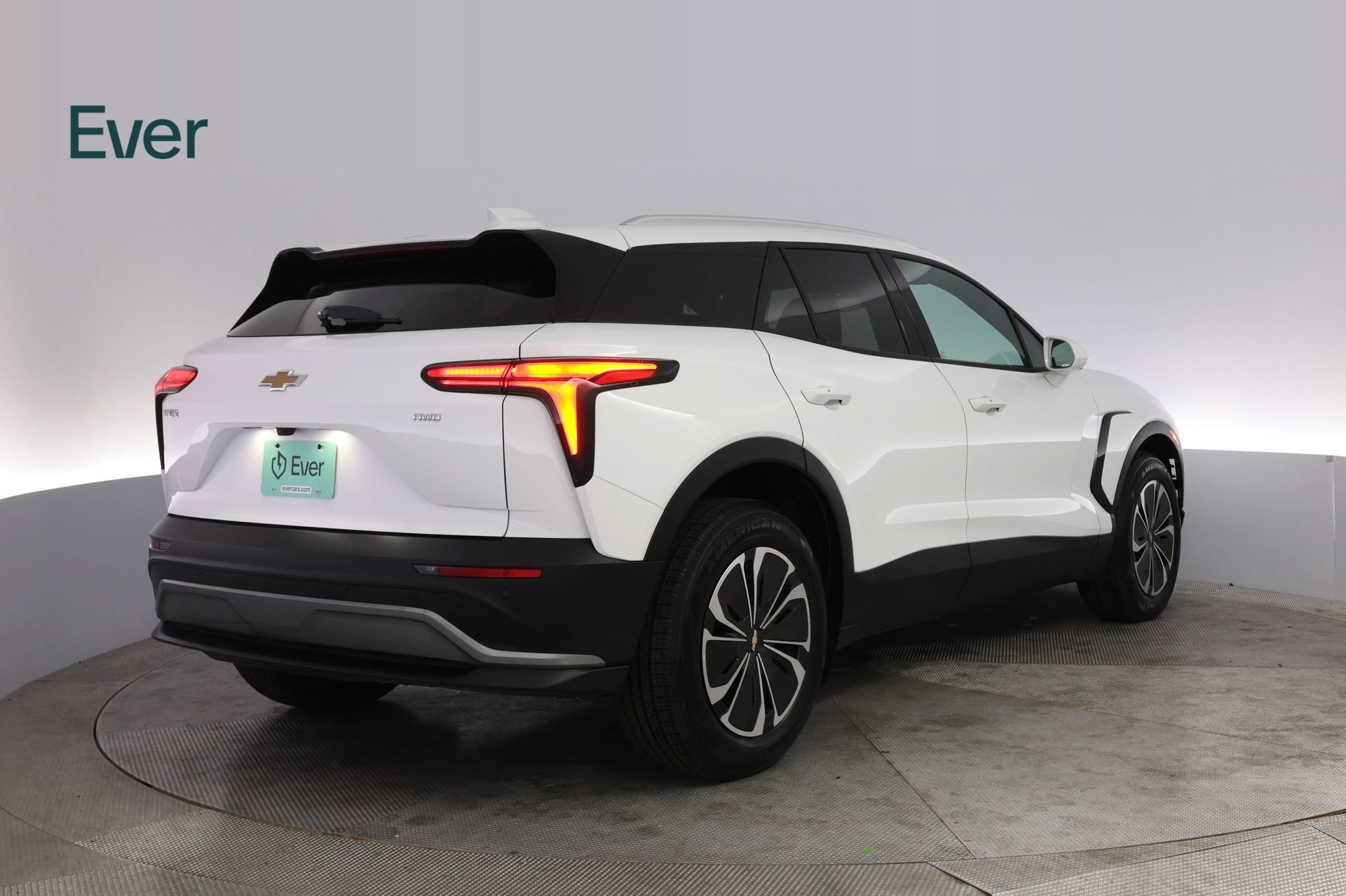 Used 2024 Chevrolet Blazer EV LT AWD/4WD image 3