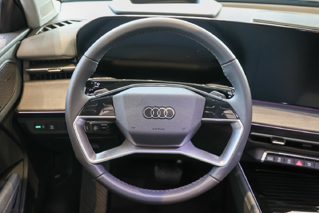 New 2026 Audi Q3 quattro 2.0T AWD/4WD image 9