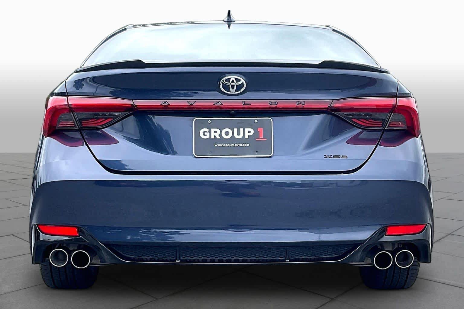 Used 2019 Toyota Avalon XSE w/ Carpet Mat Package FWD image 4