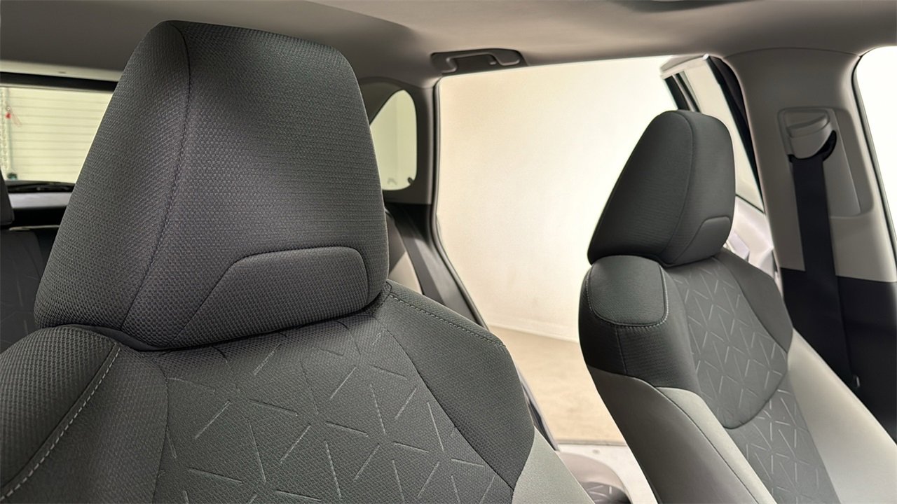 Certified 2025 Toyota RAV4 XLE image 19