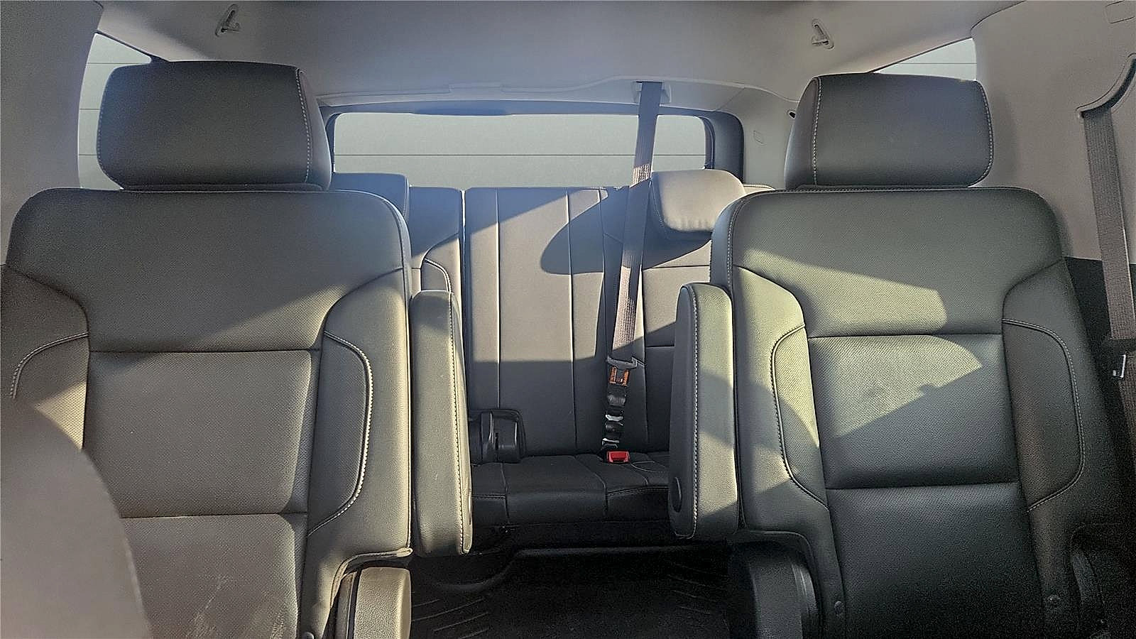 Used 2019 GMC Yukon SLT AWD/4WD image 37