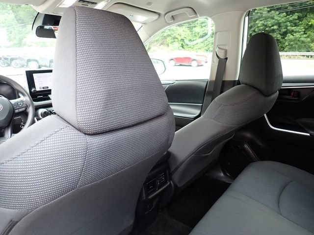 Certified 2023 Toyota RAV4 LE AWD/4WD image 16
