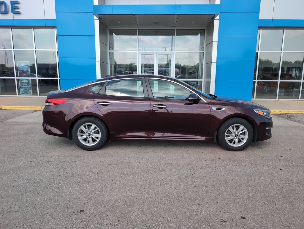 Used 2016 Kia Optima LX FWD image 1