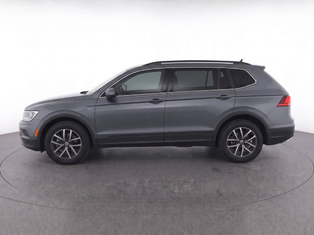 Certified 2021 Volkswagen Tiguan SE w/ Panoramic Sunroof Package AWD/4WD image 7