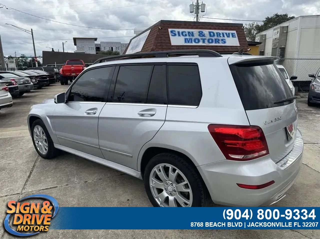 Used 2013 Mercedes-Benz GLK 350 4MATIC image 3