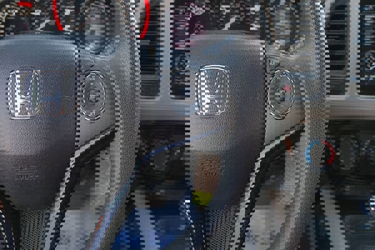 Used 2017 Honda HR-V LX image 18