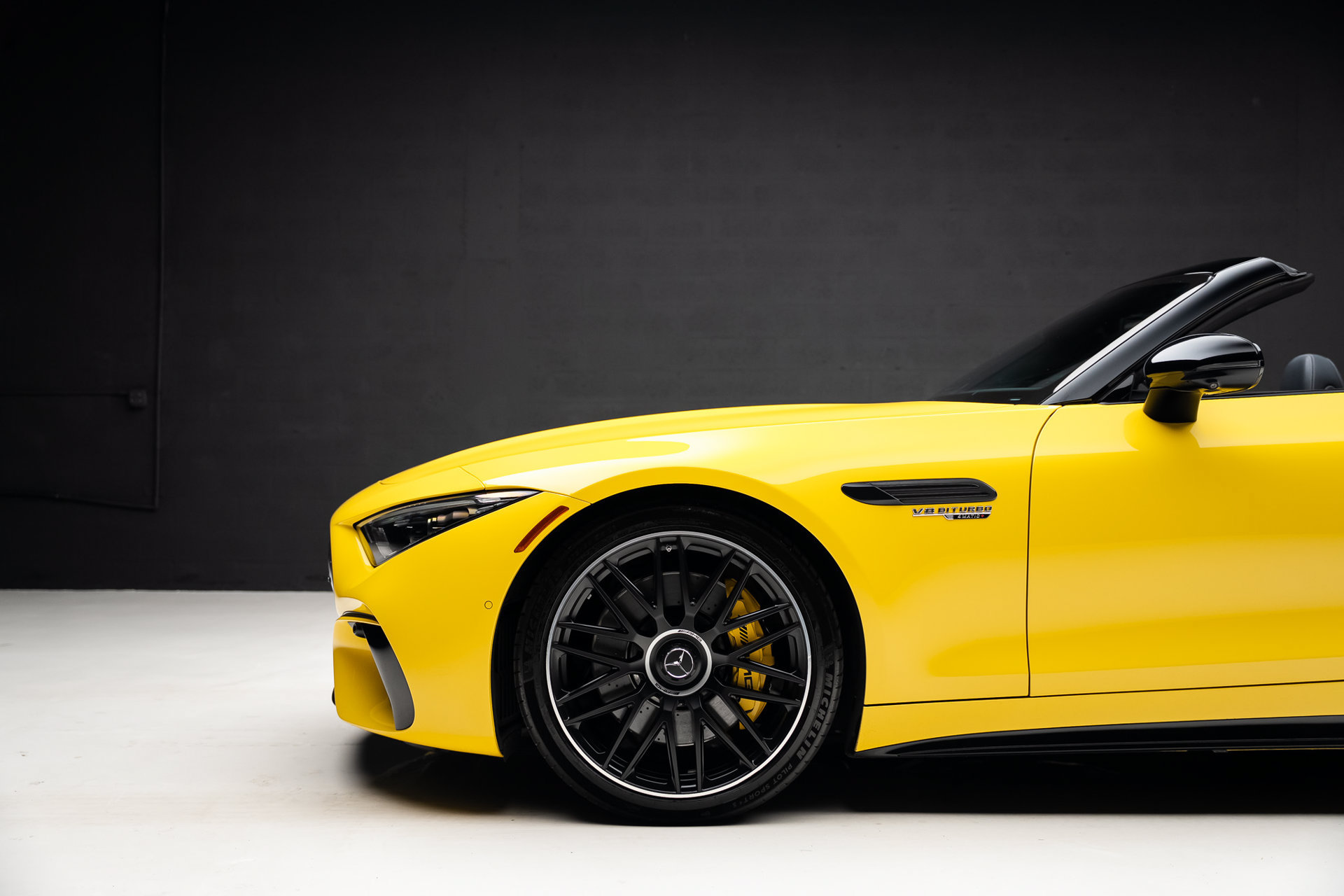 Used 2023 Mercedes-Benz SL 63 AMG 4MATIC image 22