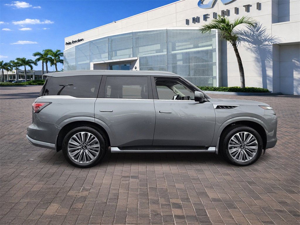 New 2026 INFINITI QX80 Luxe image 8