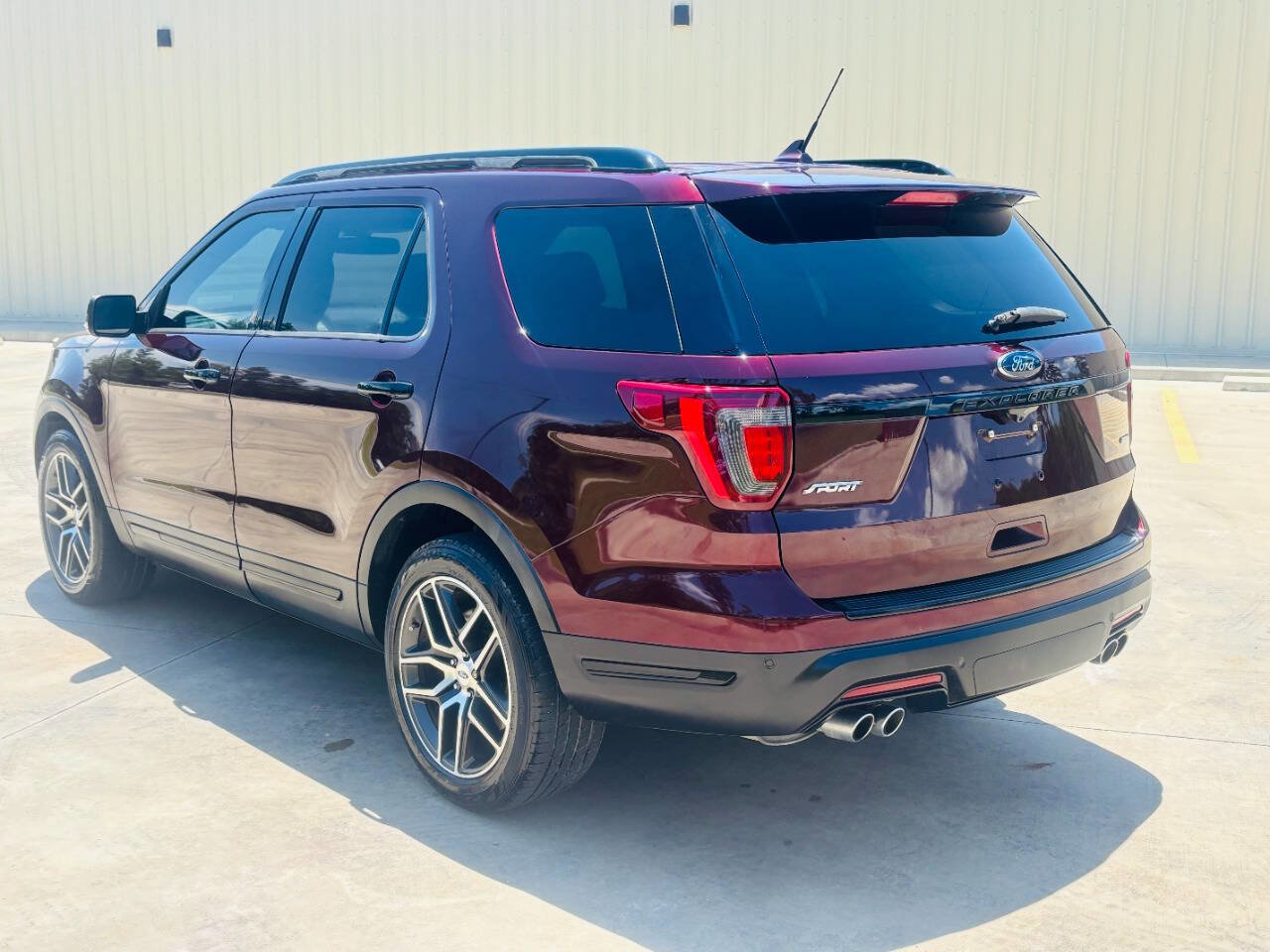Used 2018 Ford Explorer Sport w/ Equipment Group 401A image 5
