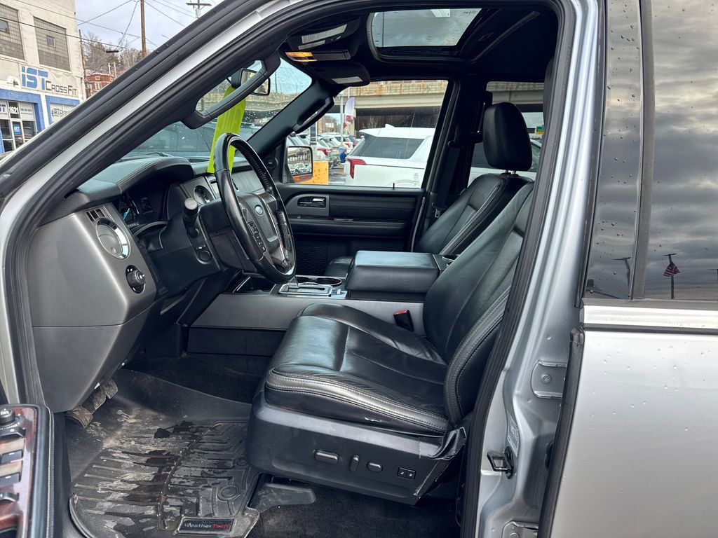 Used 2017 Ford Expedition Max Platinum image 9