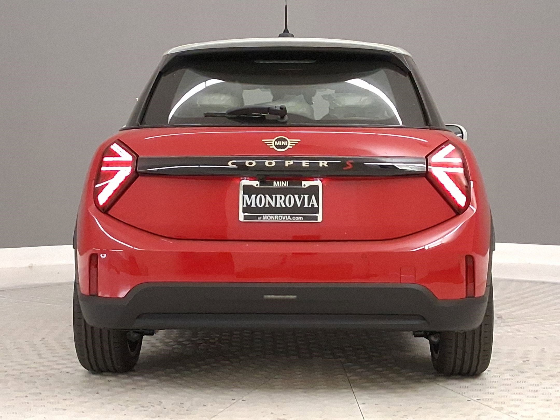 New 2026 MINI Cooper S image 8