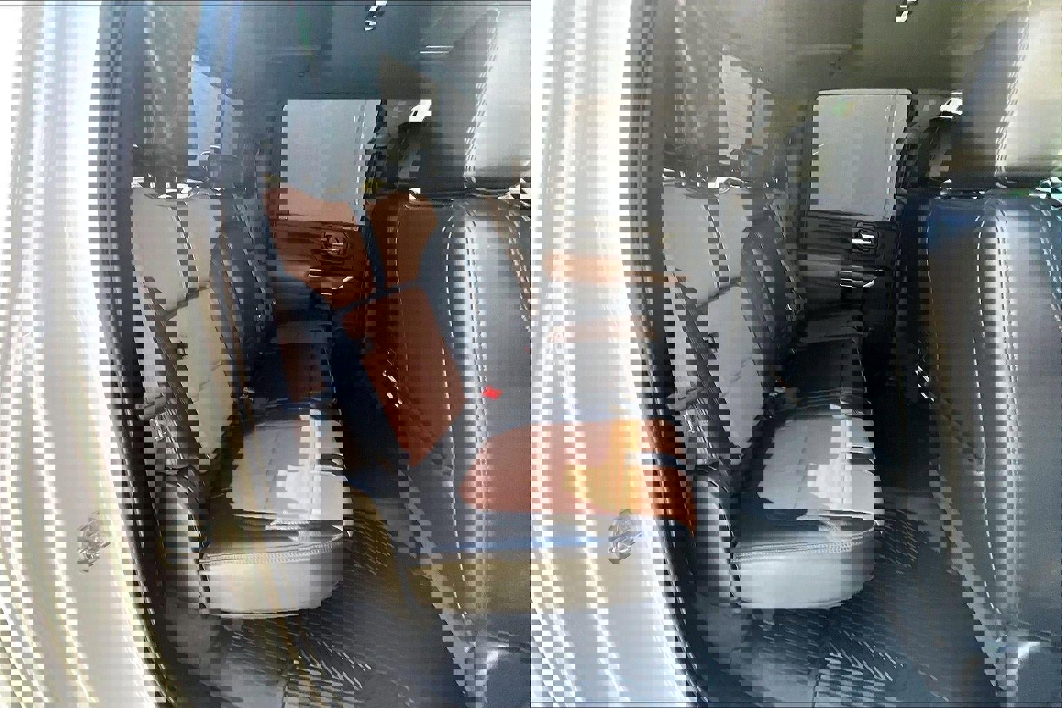 Used 2021 Chevrolet Silverado 2500 High Country w/ Z71 Off-Road Package image 22