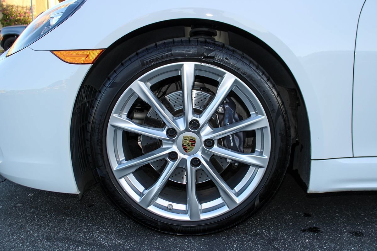 Used 2018 Porsche 718 Boxster RWD image 37