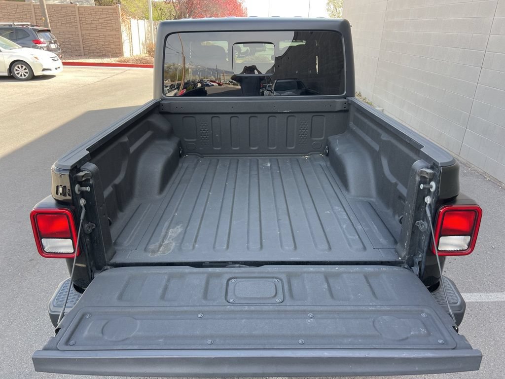Used 2021 Jeep Gladiator Mojave AWD/4WD image 24