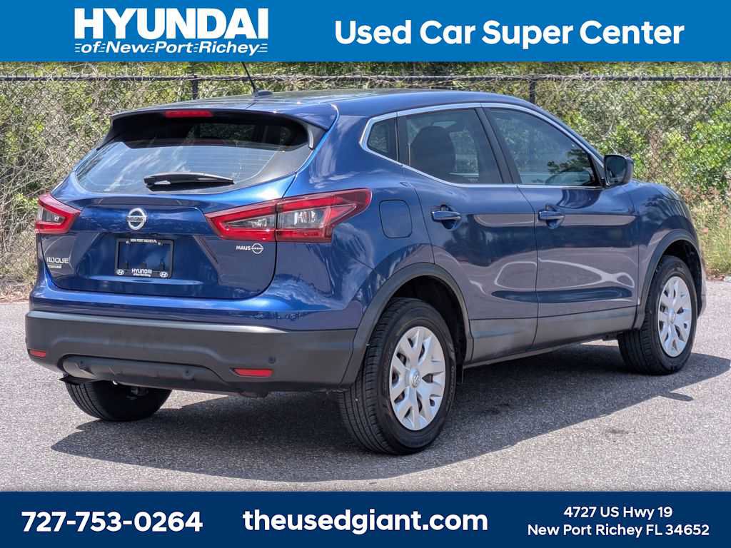 Used 2020 Nissan Rogue Sport S FWD image 5