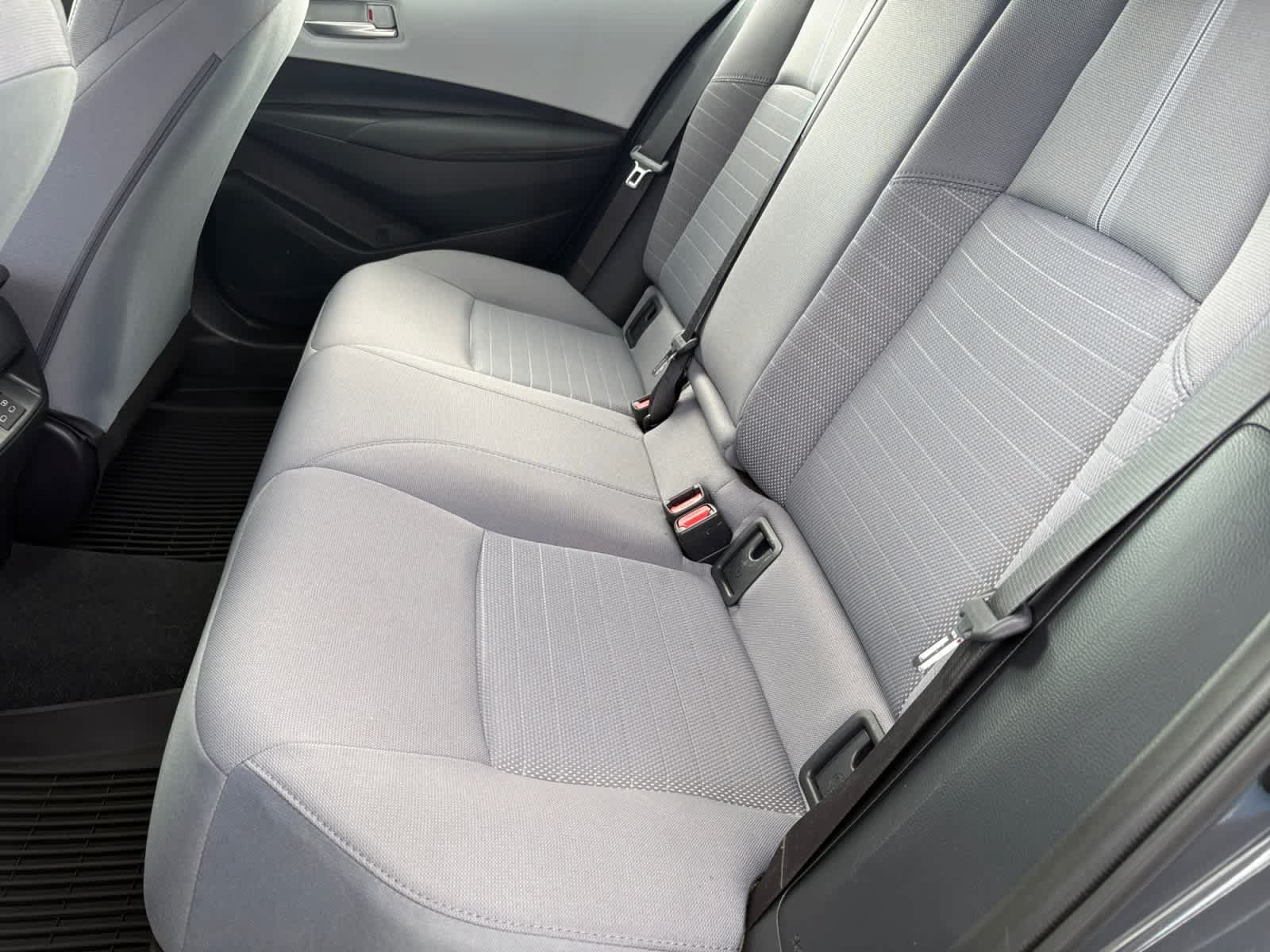 Used 2025 Toyota Corolla SE w/ Convenience Package FWD image 14
