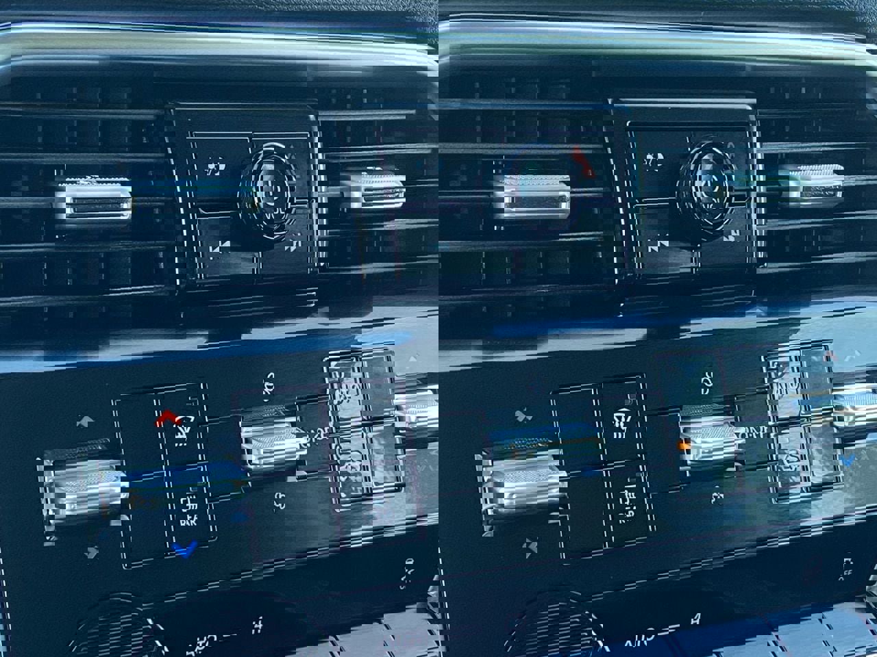 New 2026 Nissan Armada SV image 25