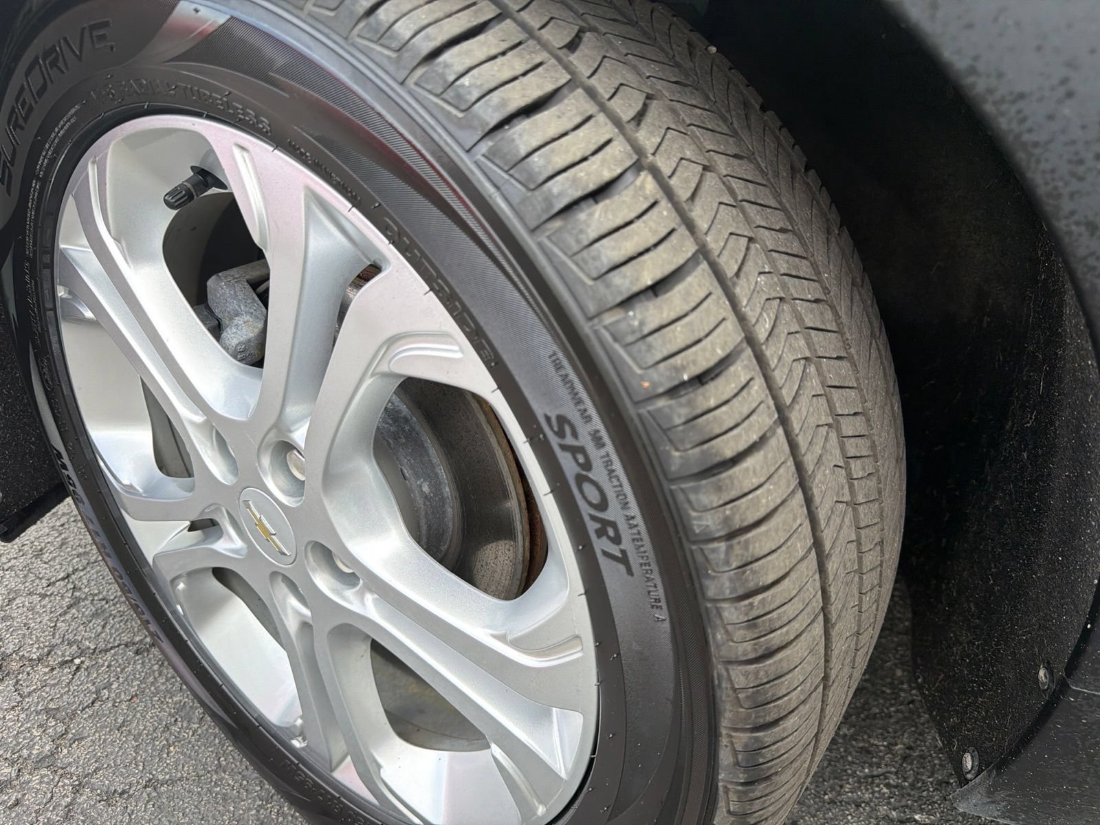 Used 2019 Chevrolet Bolt LT FWD image 34