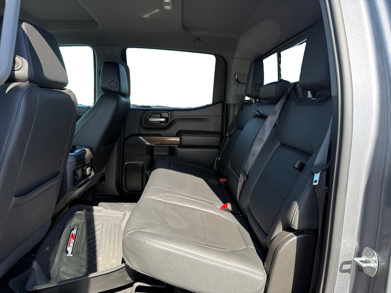 Used 2021 Chevrolet Silverado 1500 LT Trail Boss w/ Convenience Package II image 16