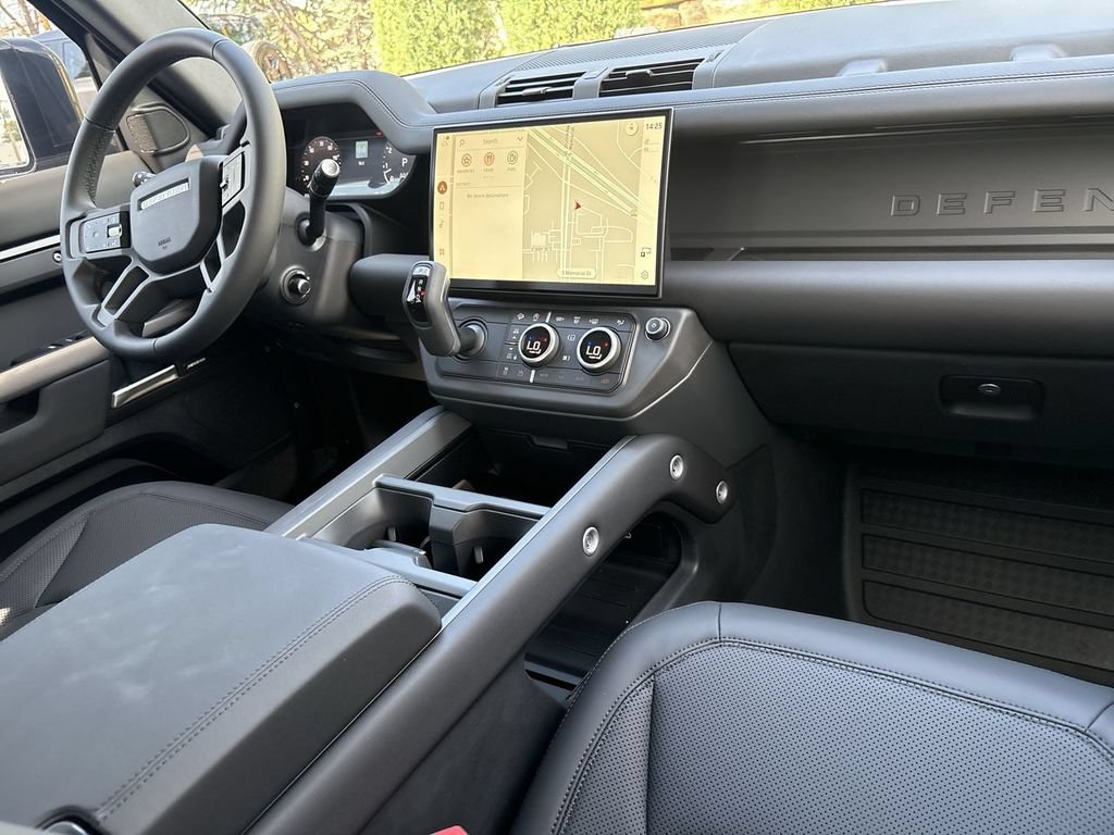 New 2026 Land Rover Defender 110 S AWD/4WD image 14