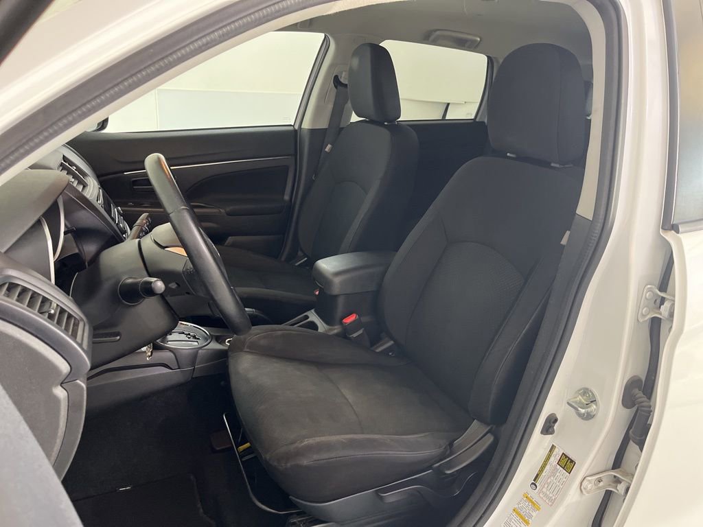 Used 2015 Mitsubishi Outlander Sport ES image 19