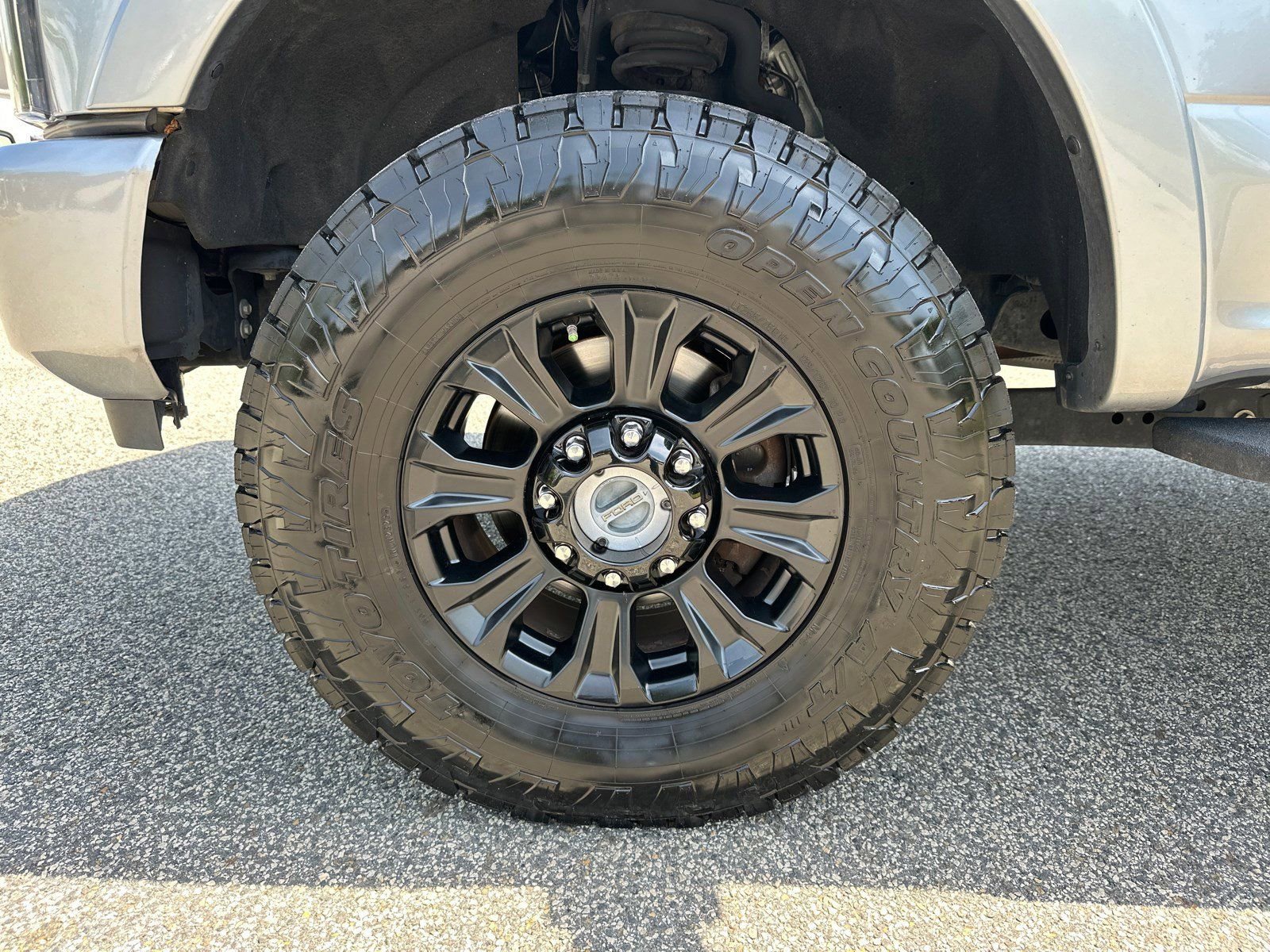 Used 2022 Ford F250 Lariat w/ Tremor Off-Road Package AWD/4WD image 9