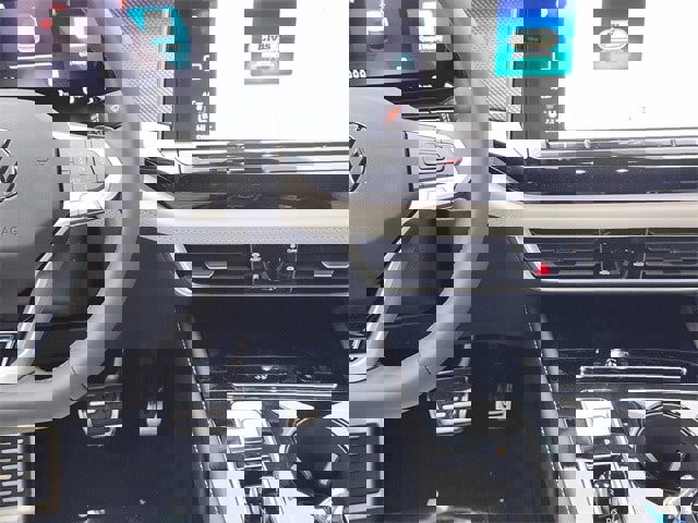 New 2026 Volkswagen Atlas Cross Sport SEL Premium R-Line image 27