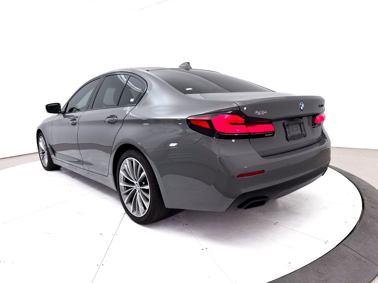 Used 2021 BMW 530i w/ Convenience Package RWD image 16